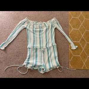 Roxy off the shoulder romper sz L